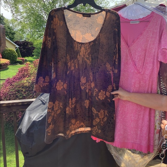 Dress - Picture 2 of 2